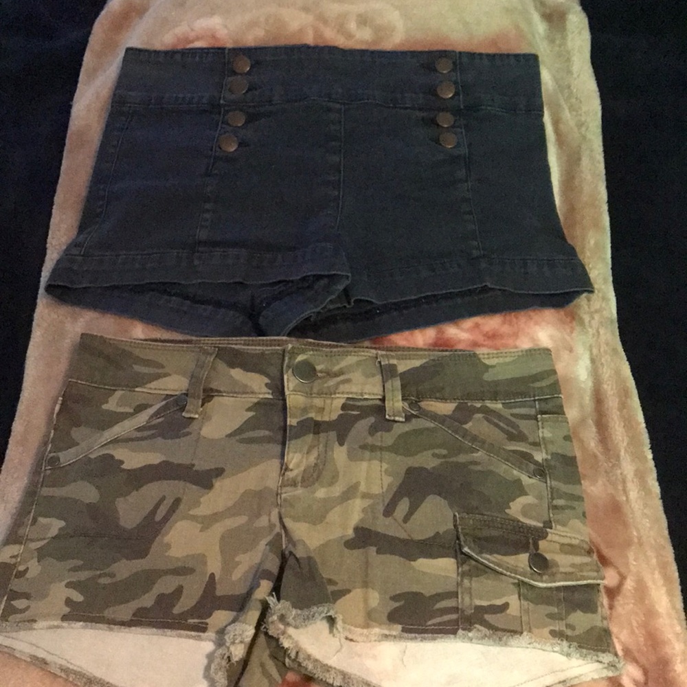 Set of 2 shorts